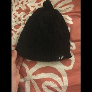 Black ugg beanie